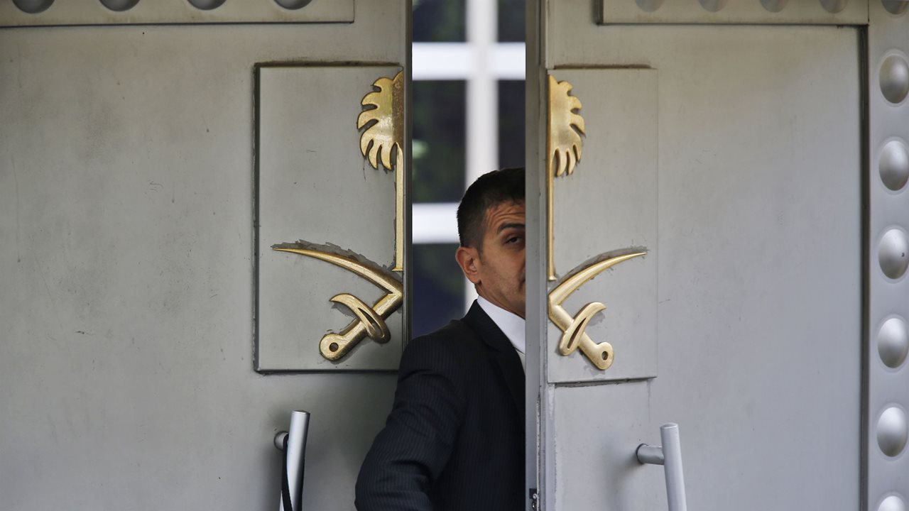 Man through the door to Saudi Embassy in Turkey