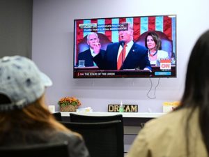 People watch SOTU - GettyImages-1094214358