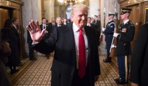 trump waves