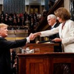 SoTU Trump shakes Pelosi's hand