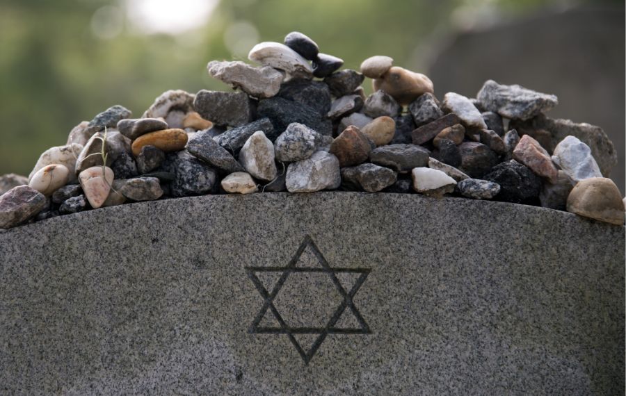 Stones-on top of a-Jewish-Grave