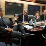 Obama meeting with investigating team