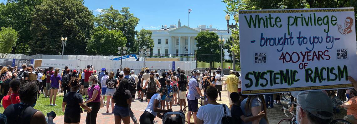 protesters in front of the white house copy