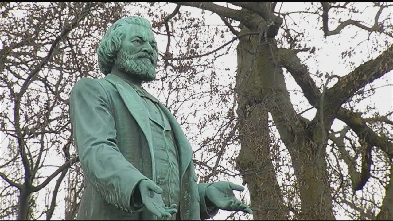 Frederick Douglas statue, Rochester, NY