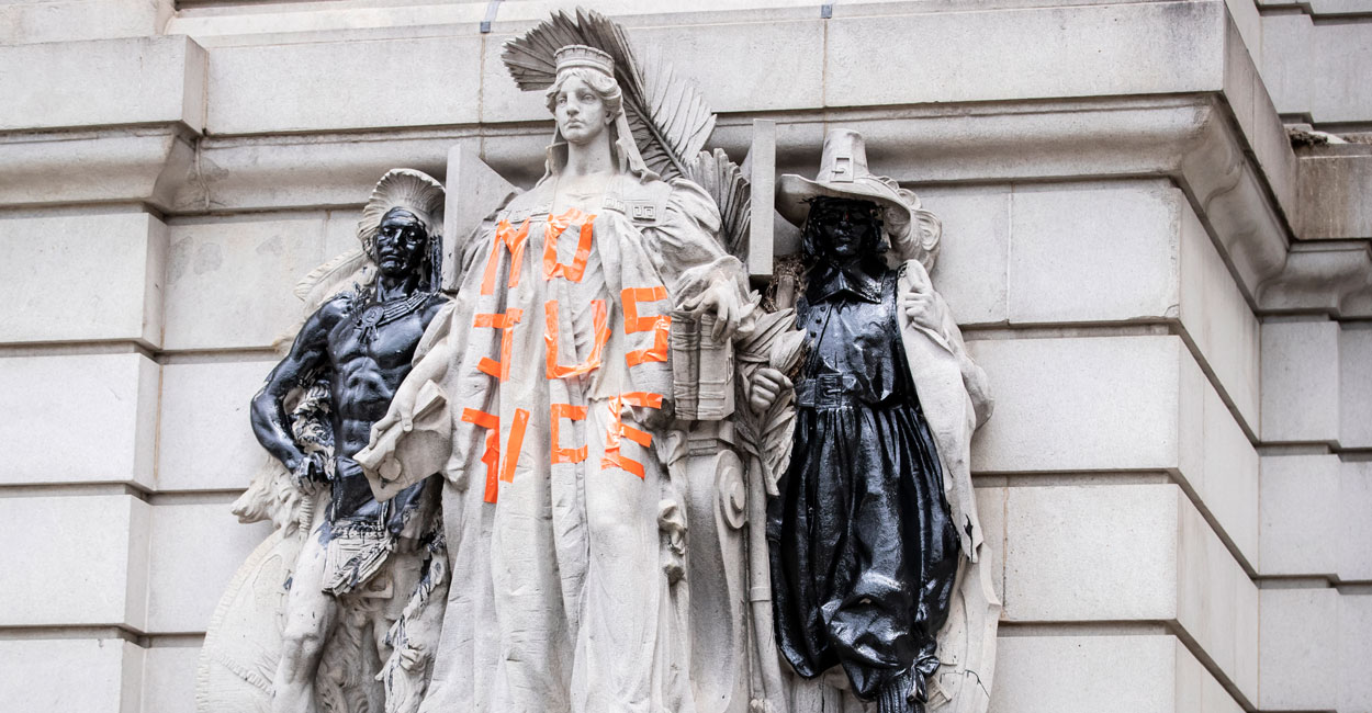 NYPDStatue defaced