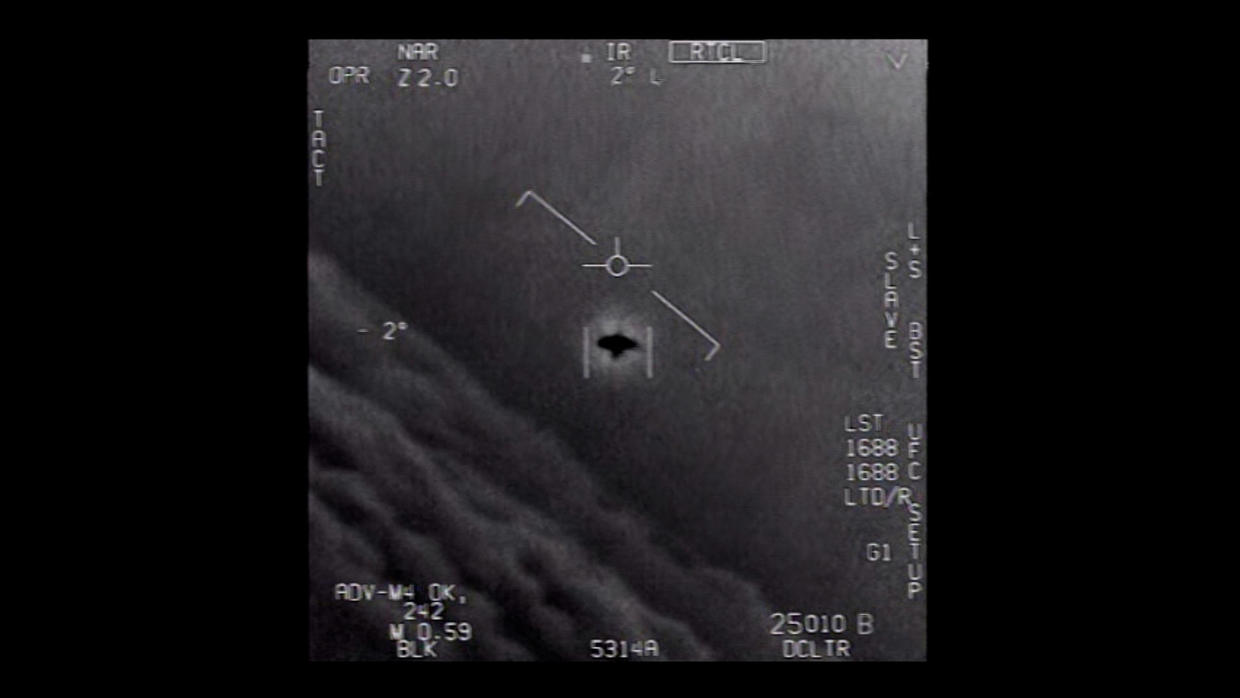 military photo UFO