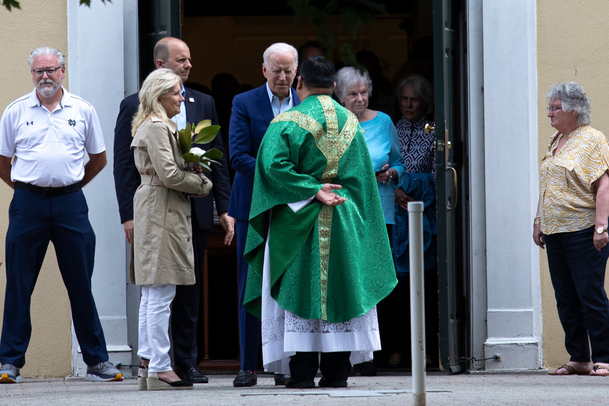 Joe-Jill-Biden-greeting-priest-after-Catholic-Mass