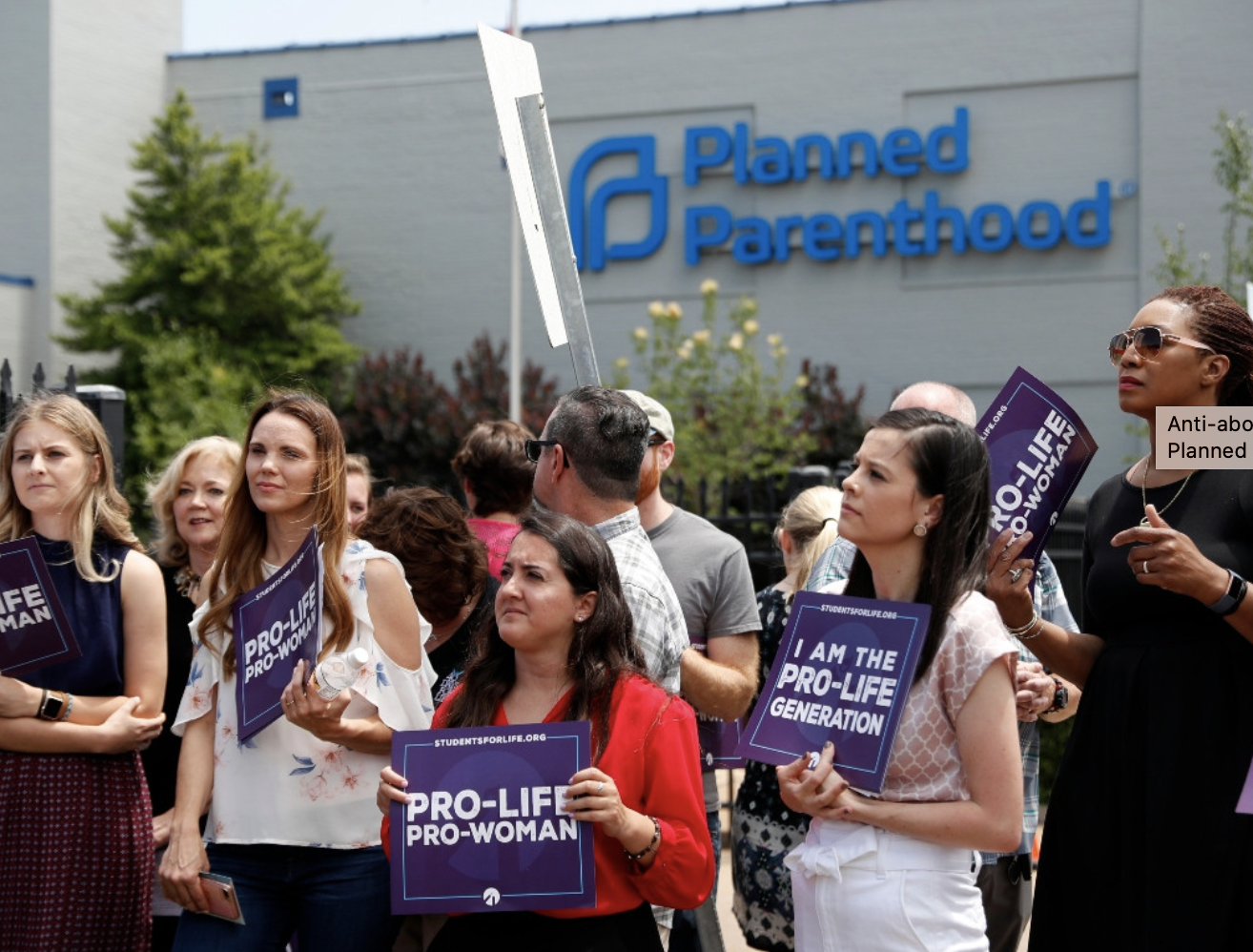 pro-life protesters at St Louis Planned Parenthood
