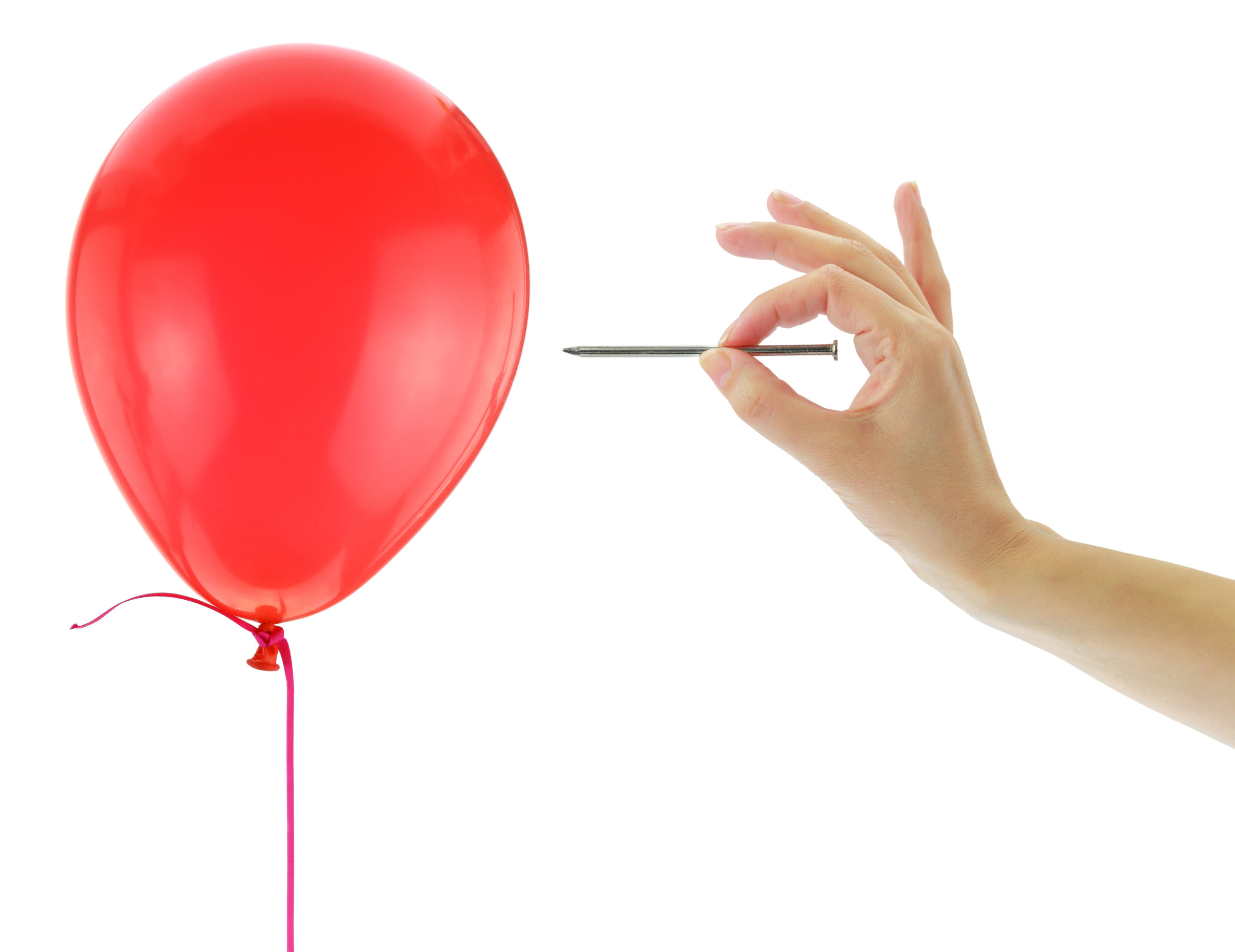 Почему шар сдувается. Воздушный шарик и игла. Воздушный шарик лопается. Красный воздушный шарик. Иголка с шариком.