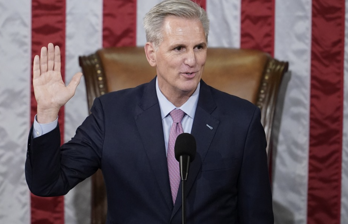 Kevin McCarthy is sworn in as Speaker of the House