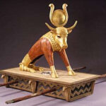 golden calf Idol