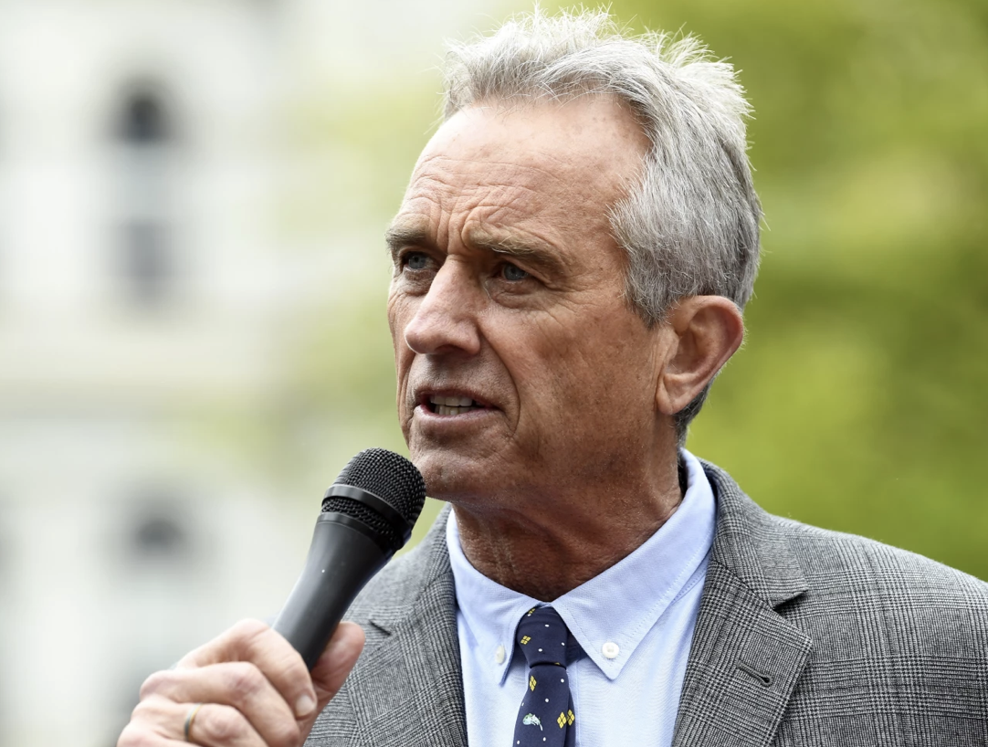 Robert F. Kennedy Jr. campaigns