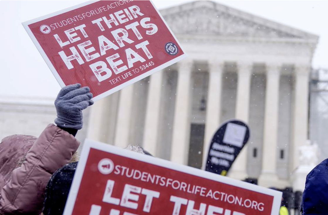 Students for life protest on Scotus steps