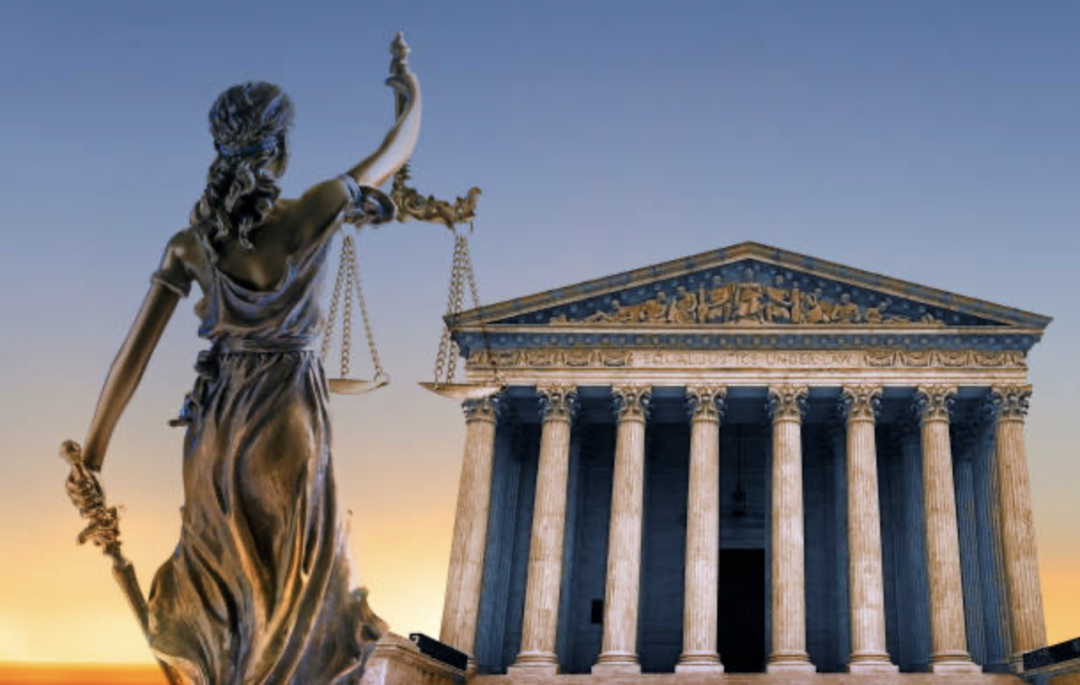 Lady Justice and the Supreme Court Building