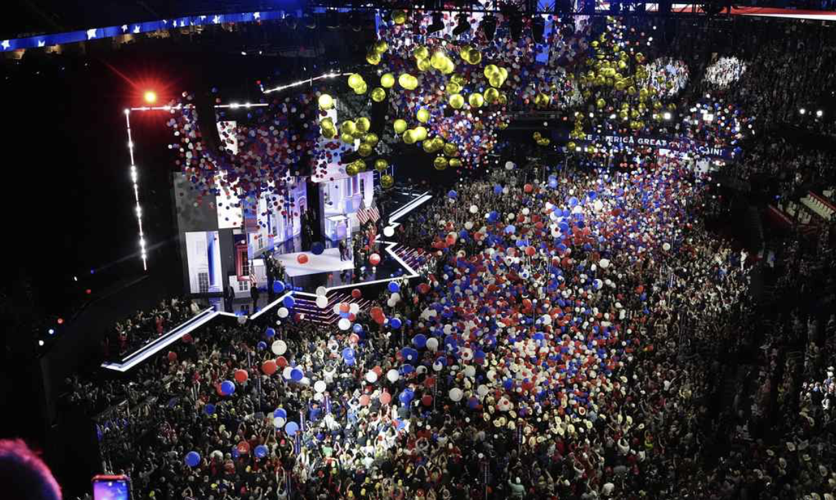 Balloon and confetti drop at RNC