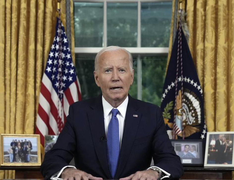 Biden speaks from desk in oval office