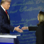 Harris shakes Trumps hand after debate