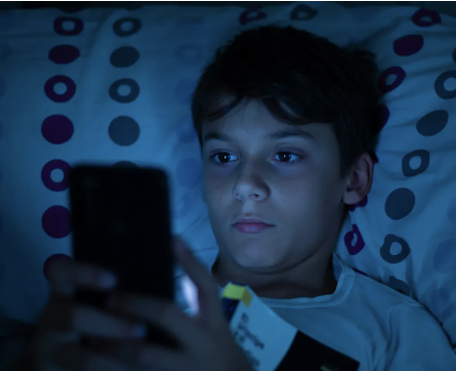 Childhood and Social-Media